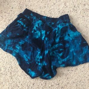 LIKE NEW BLUE FLOWY SHORTS